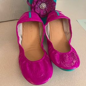 Neon UltraViolet Tieks